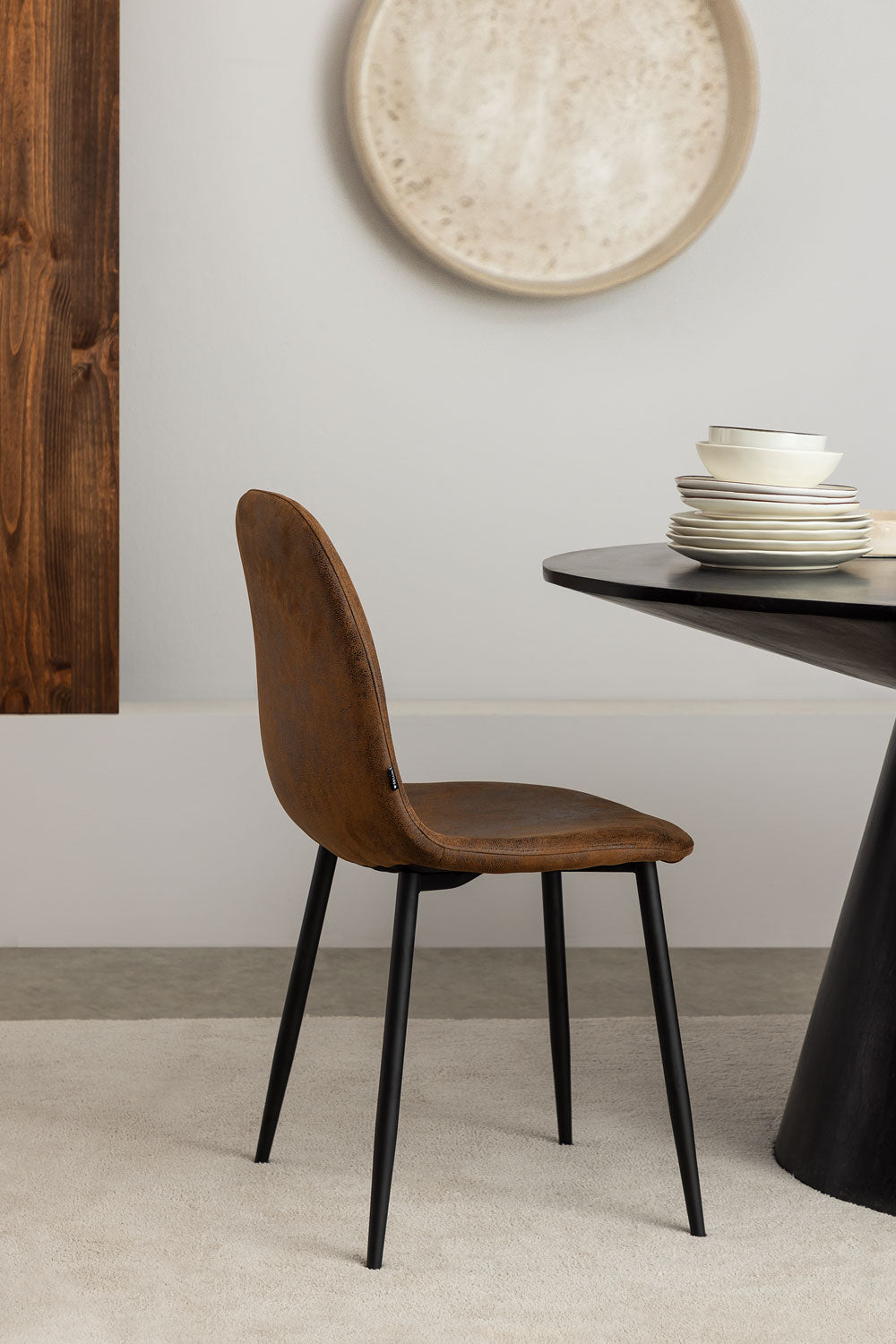 Cadeira de Jantar – Glamm em Couro Sintético Café Vintage e Preto