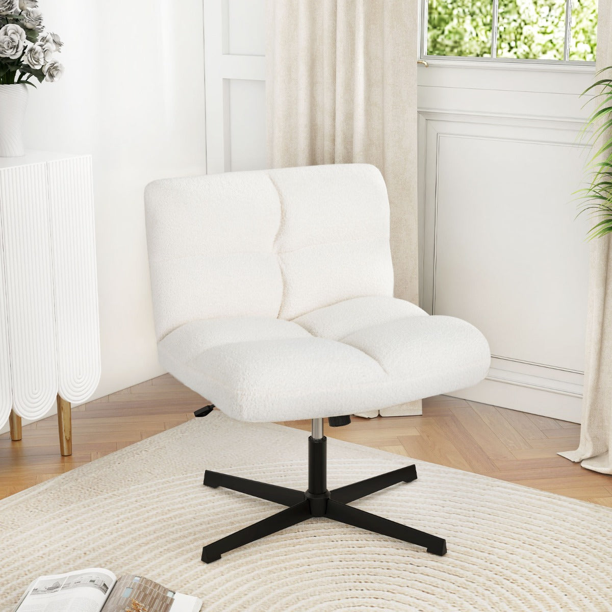 Silla de Escritório Giratória com Ajuste de Altura e Encosto em Pele Sintética de Ovelha Bege