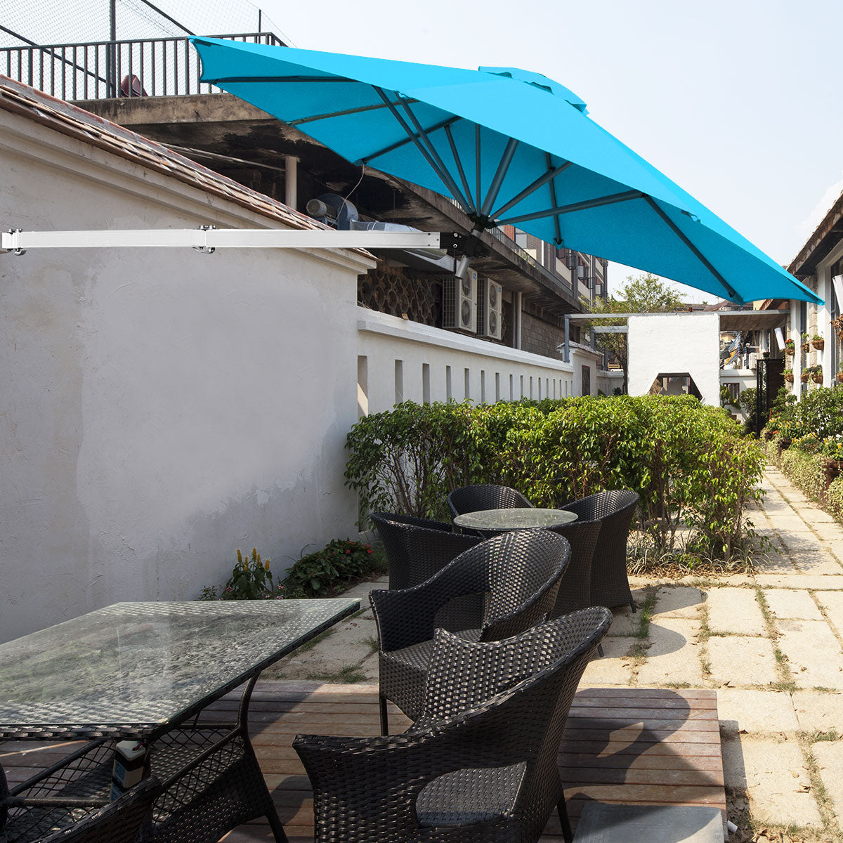 Guarda-Sol de Parede com Poste Ajustável e Inclinável para Jardim, Varanda e Pátio - Azul 250 cm x 184 cm