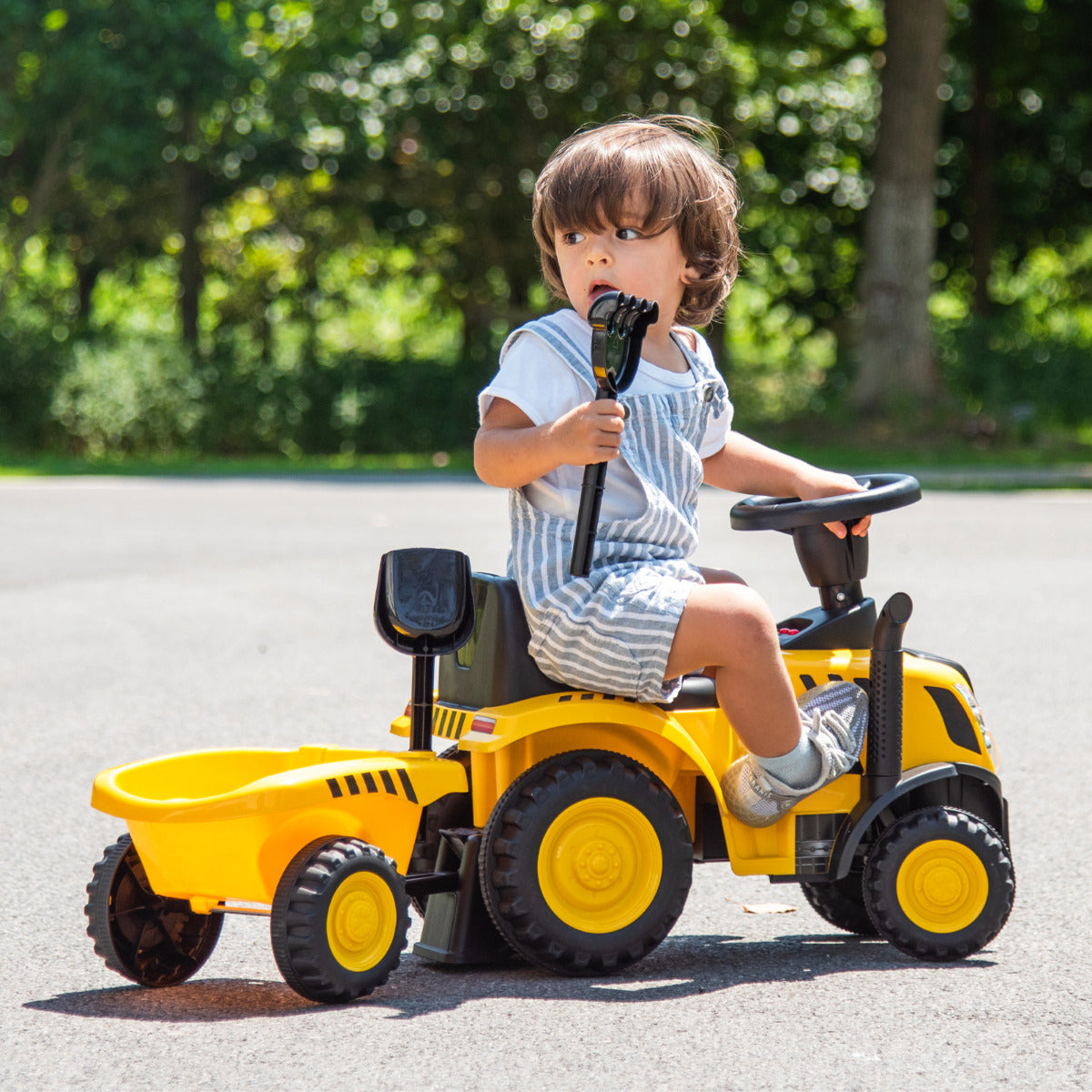 Trator Deslizante de Pé a Solo com Licença Caterpillar e Reboque Destacável Pá Rastelo Buzina Luzes LED para Crianças Amarelo
