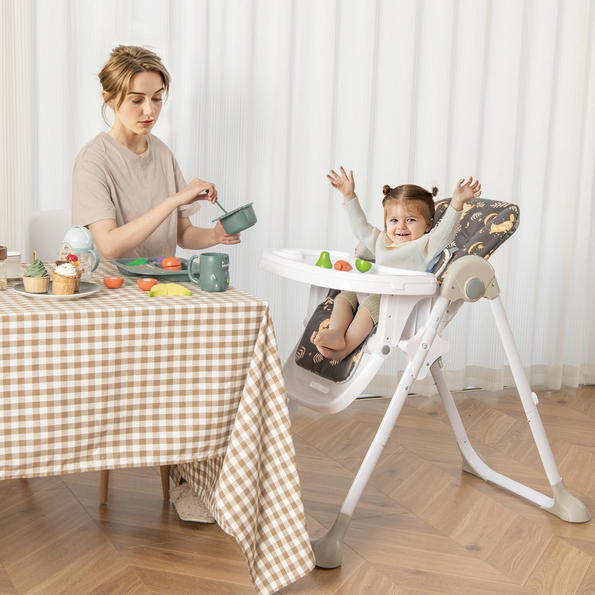 Trona Conversível para Bebés com Altura Regulável de 90-105 cm Silla Portátil com Tabuleiro Removível Encosto Apoio para os Pés Roxo