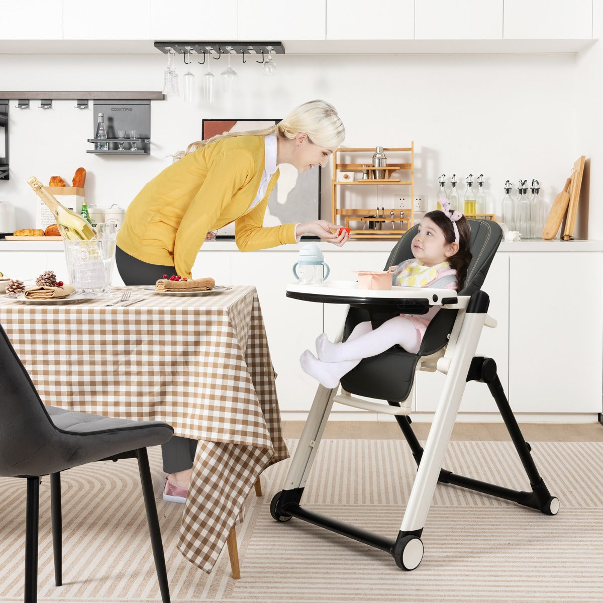 Trona Dobrável para Bebés para Dormir com Encosto Reclinável Trona com Arnês de 5 Pontos 2 Bandejas 57,5 x 75,5 x 81-104 cm Cinza Escuro