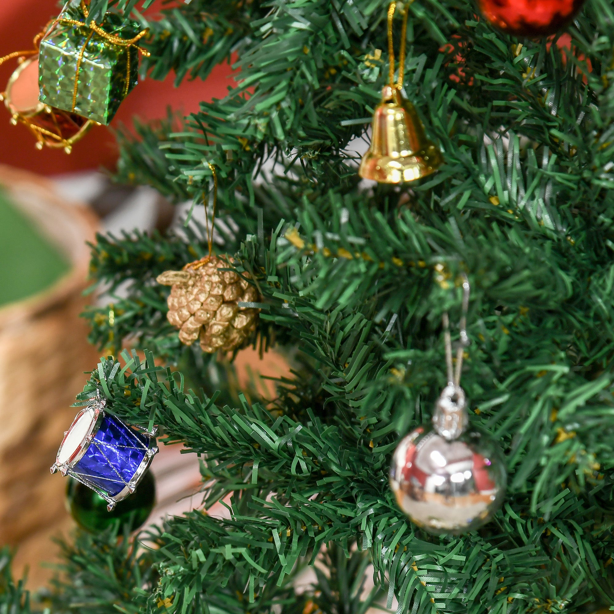 Árvore de Natal Artificial 180cm Verde - Decoração Natalícia com 624 Ramos e 48 Decorações