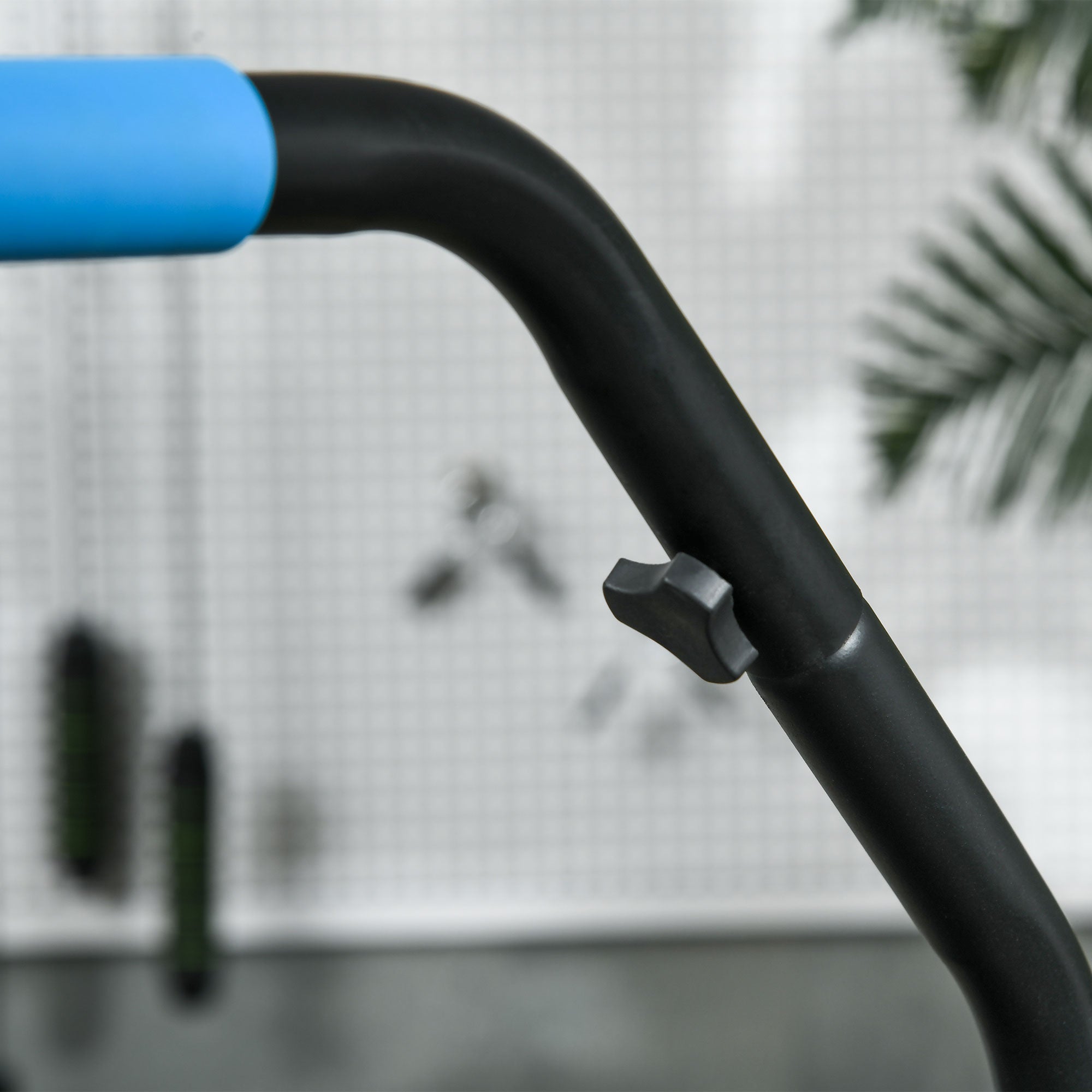 Trampolim Fitness Ø102 Dobrável com Pega Ajustável - Preto e Azul
