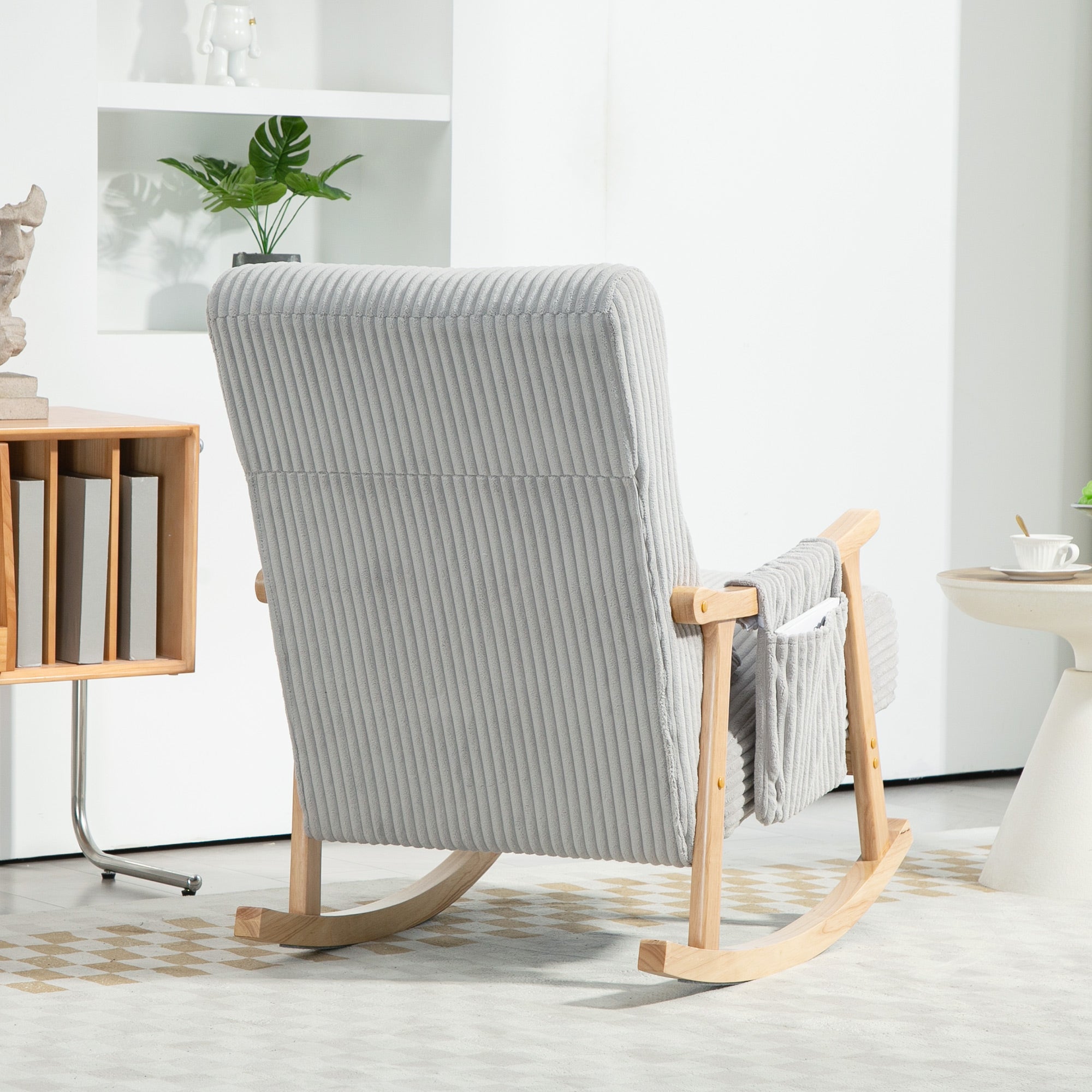 Poltrona Baloiço Moderna – 65x90x98 cm – Cinzento – Veludo