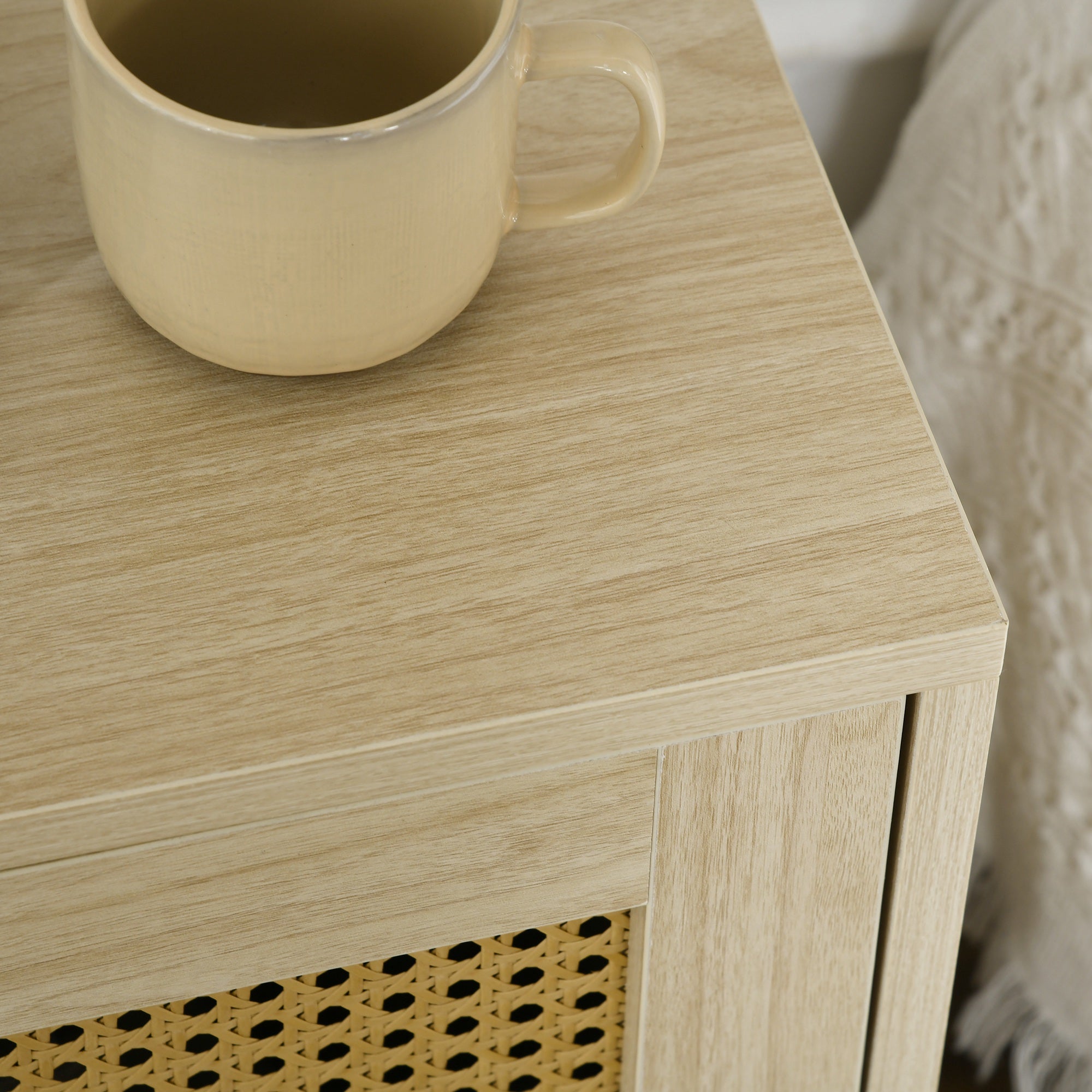 Mesa de Cabeceira Estilo Cannage 43x30x51 cm - Madeira e Preto