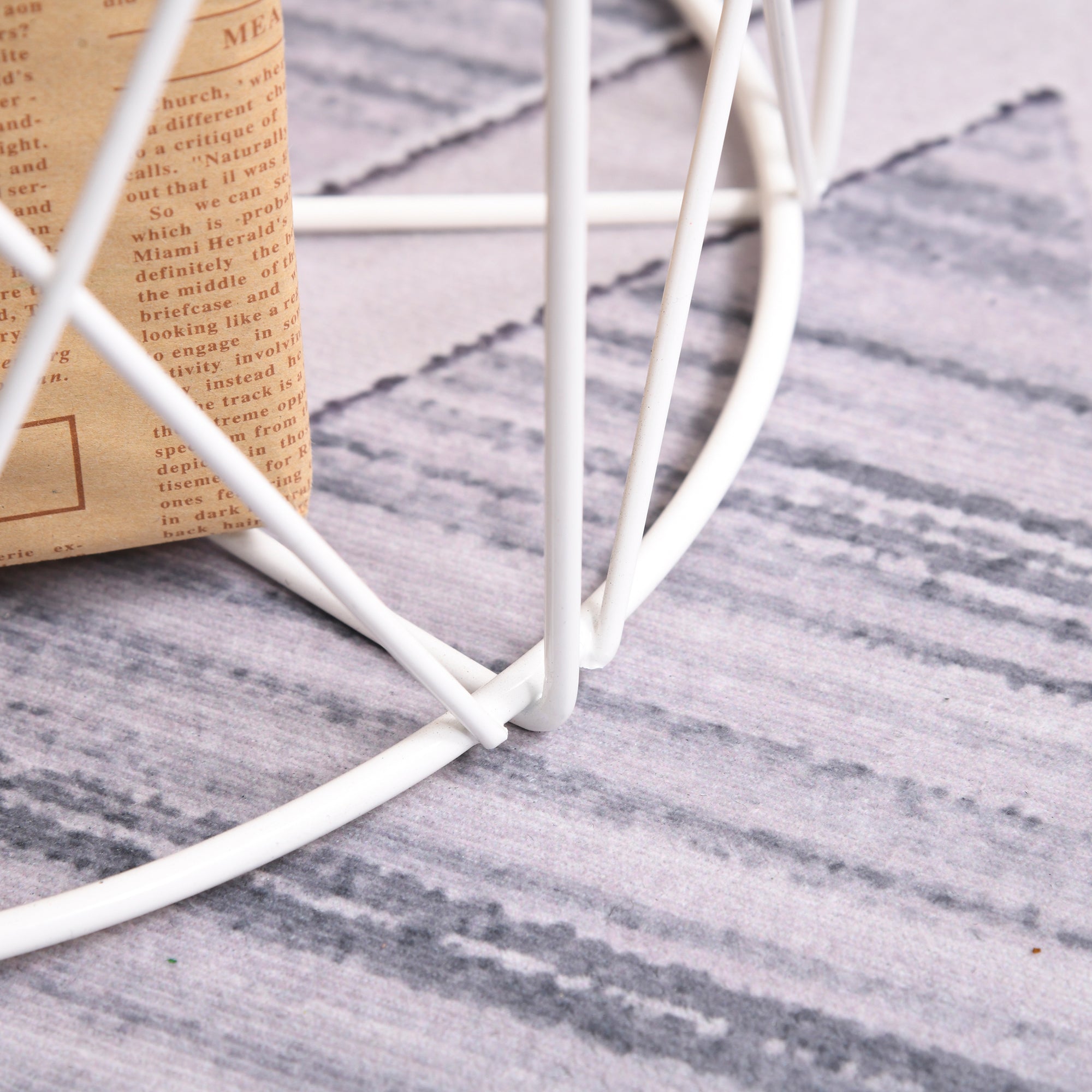 Conjunto de 2 Mesinhas de Café Branco e Cor de Madeira - Ф40x45cm